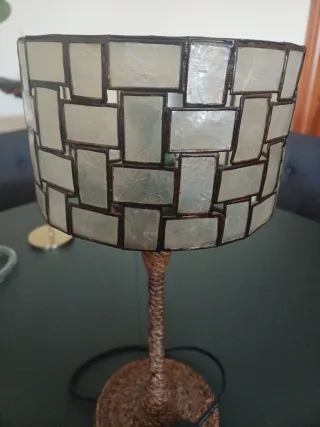 Lámpara de mesa decorativa