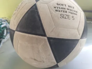 Red de Juego Ecuaboley + balón Mikasa