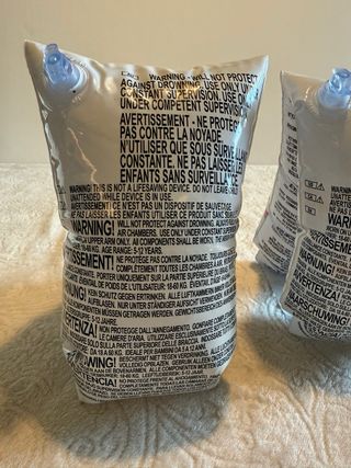 Braccioli gonfiabili per bambina con pinguini