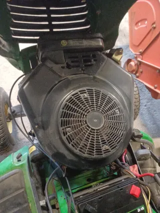 Tractor cortacésped John Deere LTR 166 hidrostatic