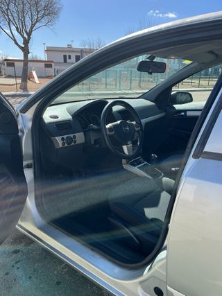 Opel Astra 2007