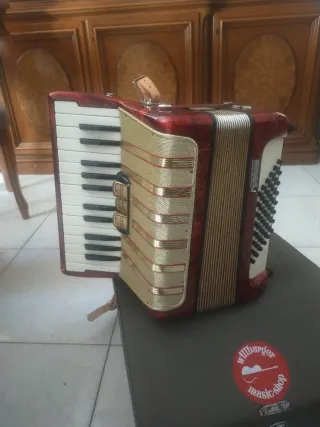 Fisarmonica Hohner 48 Bassi