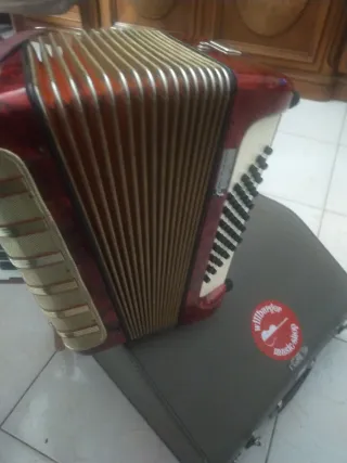 Fisarmonica Hohner 48 Bassi
