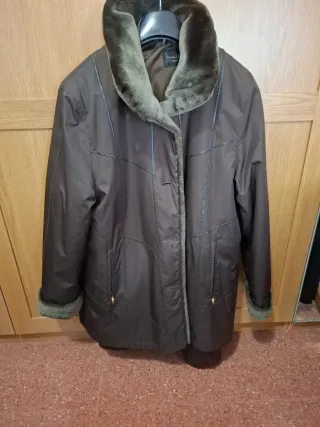 Abrigo reversible marrón