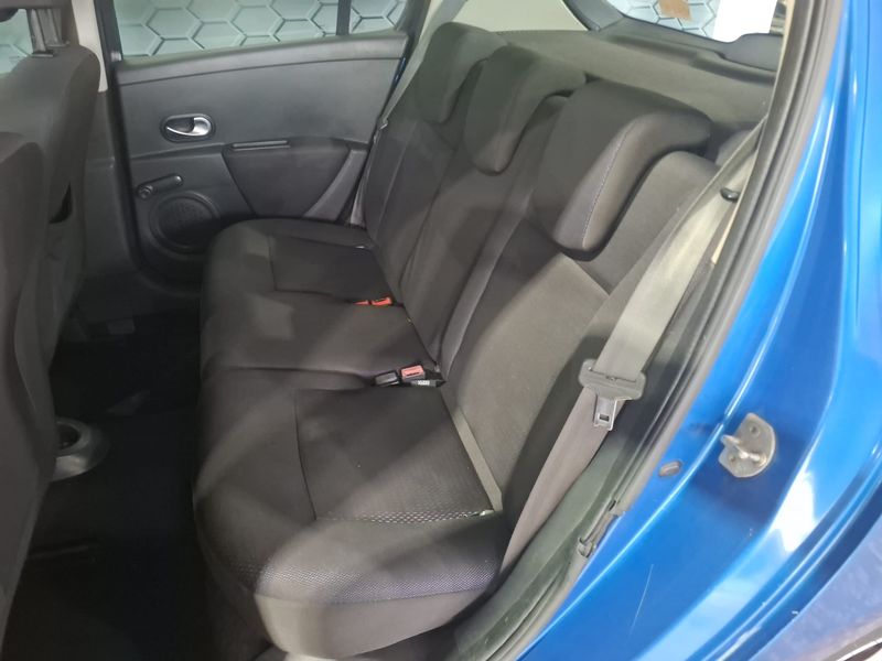 Renault Clio 2006, foto 14