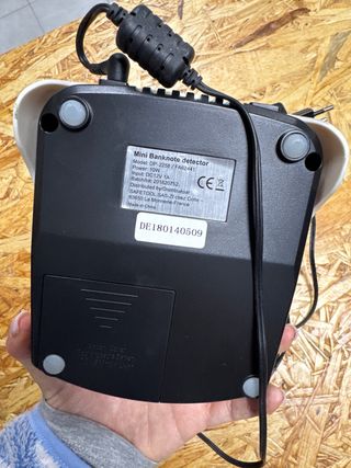 Detector y Contador de Billetes