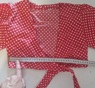 Traje de Flamenco Niño. Nuevo sin usar. Rojo y Neg