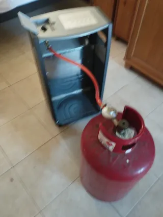 Stufa a gas Qlima per interni come nuova