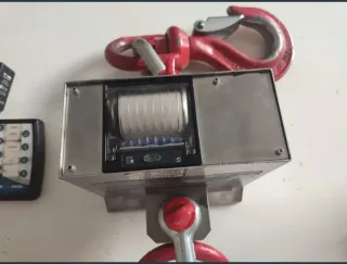 Báscula dinamométrica 5000 kg con gancho