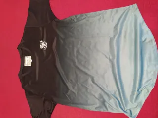 Camiseta SIKSIK color degradado gris-azul Talla L