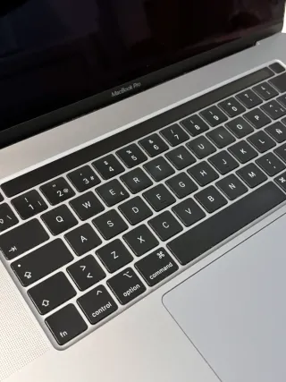 MacBook Pro 16 Intel i9 (Nov 2019)