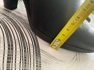 Botín tacón negro ante y piel