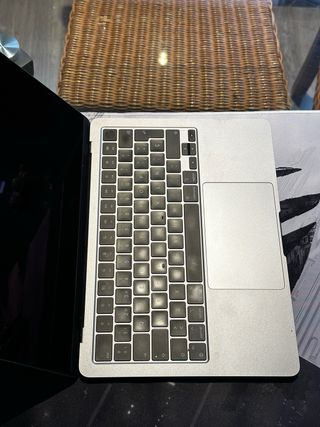 MacBook Air M2 16GB 256GB Plata