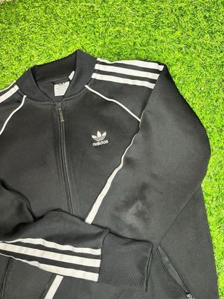 Sudadera Adidas Negra con Rayas Blancas