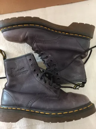 Anfibi Dr. Martens marroni