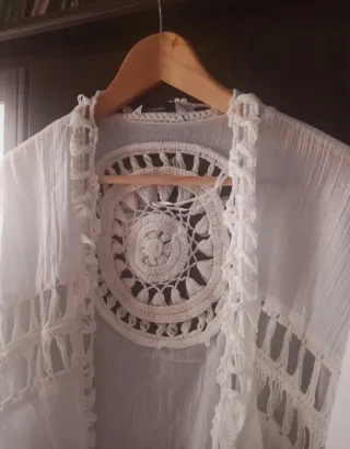 Kimono estilo ibicenco Stradivarius