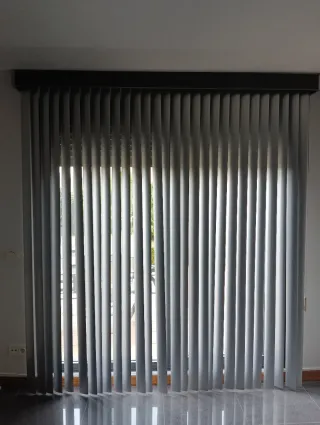 Cortinas lamas Verticales Metalizadas Gris