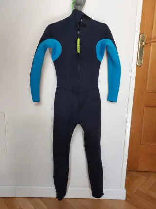 Mono neopreno Decathlon niño 8 años