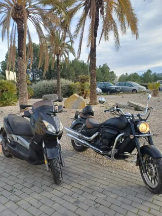 Hyosung 700 st7, Cruiser Negra/Plata