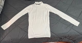 Camiseta Under Armour manga larga blanca