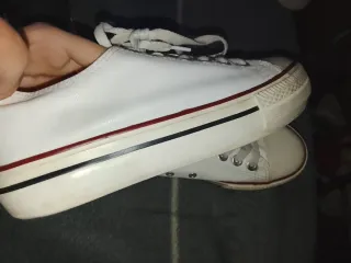 Zapatillas blancas de lona