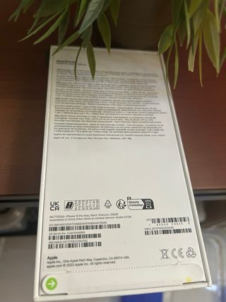 Caja iPhone 15 Pro Max