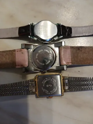 Lotto 3 orologi donna anni '70 da revisionare