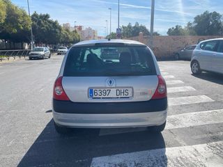 Renault Clio 2005