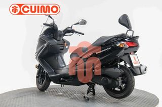 SUZUKI BURGMAN 200