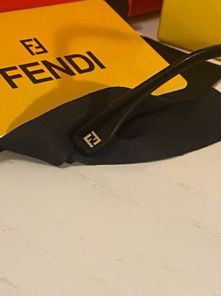 Occhiali da sole FENDI Unisex FE40141u Oro/Nero