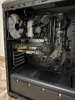 PC de Sobremesa Negro