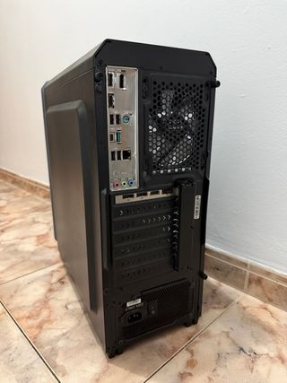 PC de Sobremesa Negro