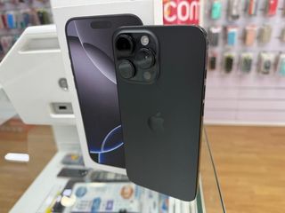 iPhone 16 Pro Max 256GB nero batteria 92% come nuovo