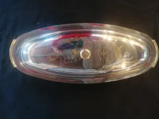 Vassoio da portata pesce con decorazioni