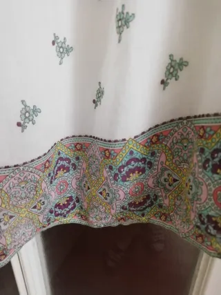 Vestido Zara blanco con estampado floral