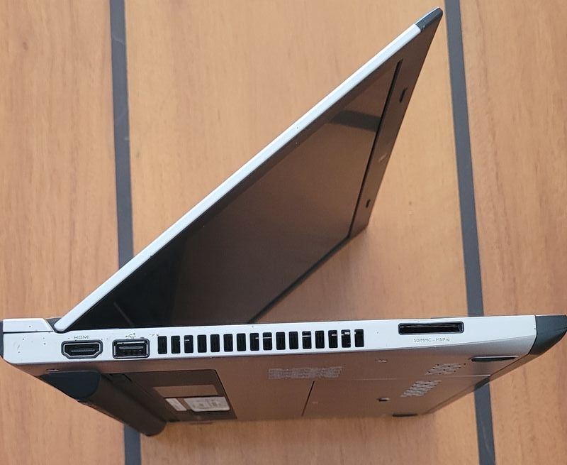 Portátil DELL modelo Vostro V131 afbeelding 8