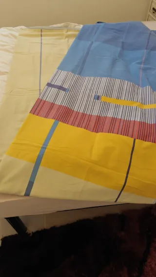 Nordico Cama 150cm Beige/Blanco, incluye funda