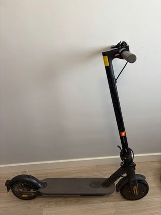 Patinete Eléctrico Xiaomi Mi Electric Scooter