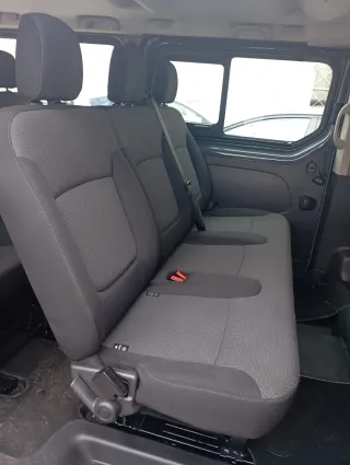 Asientos Traseros Renault Trafic. Año 2023.
