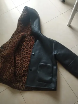 Cazadora reversible leopardo y negro