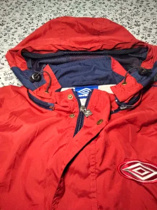 Chaqueta Umbro Vintage Roja