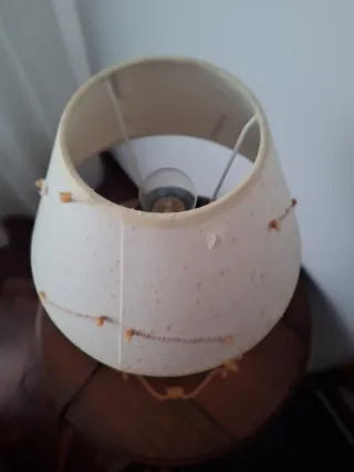 Lámpara de mesa artesanal nueva
