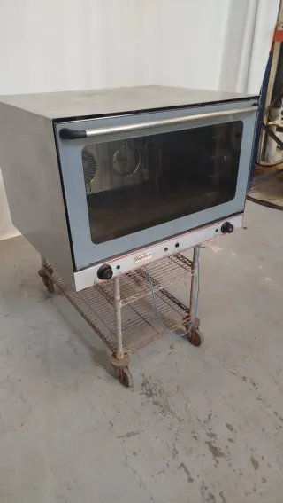 Horno de convección con bandejas 60/40