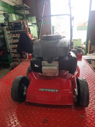 Cortacésped Raser Rojo