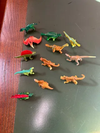 Set 11 Dinosauri Giocattolo