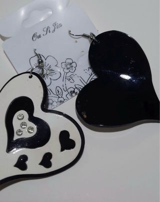 Orecchini Cuore Bianco Nero