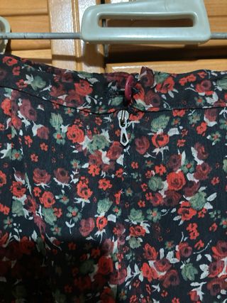 Falda floral volantes