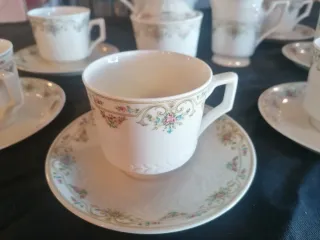 Servizio completo da tè in porcellana