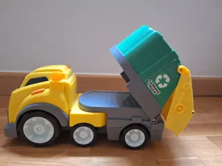Camión de basura de juguete con sonido