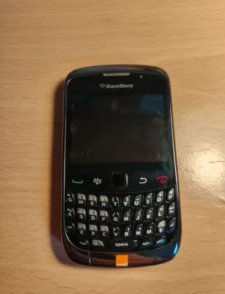 Teléfono BlackBerry Curve 9300 - con caja